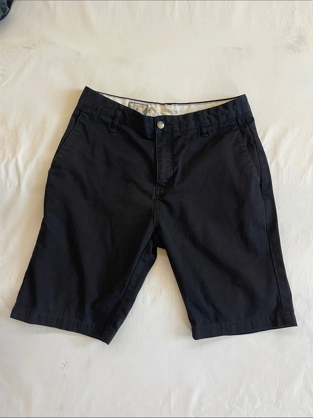 Volcom Corpo Class Mens Black Chino Shorts Size 30 Skate Casual